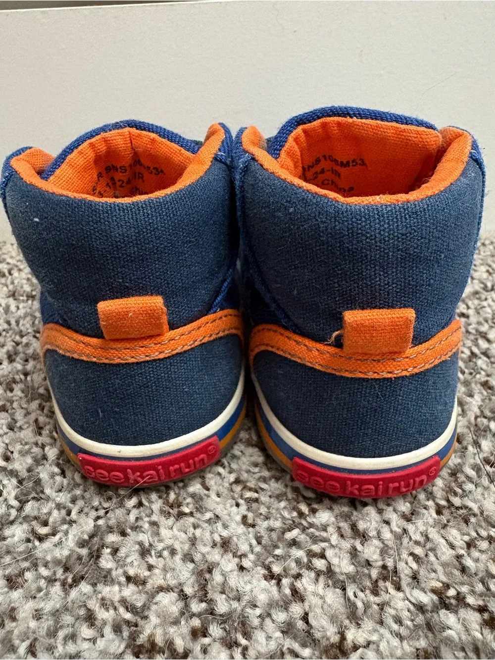See Kai Run Toddler No Tie Slip On Sneakers Size 6c